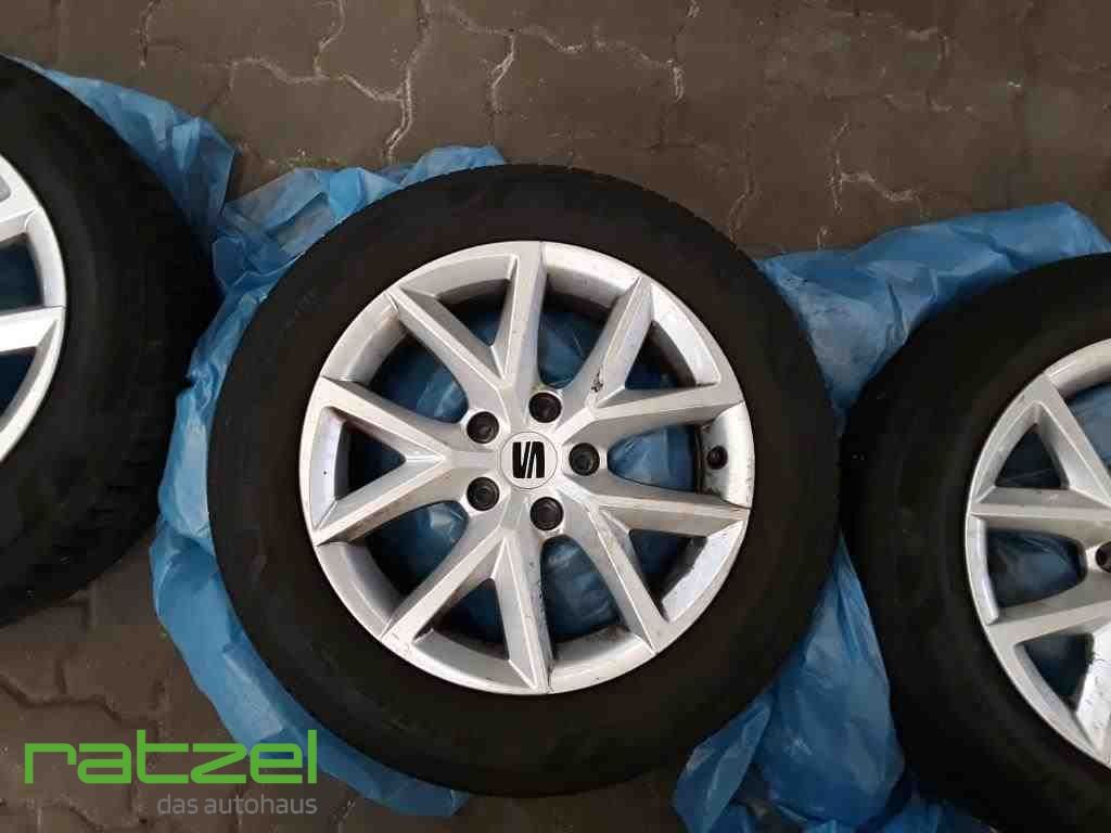 Fahrzeugabbildung SEAT Leon Sportstourer Style 2,0 TDI Kamera Navi LED