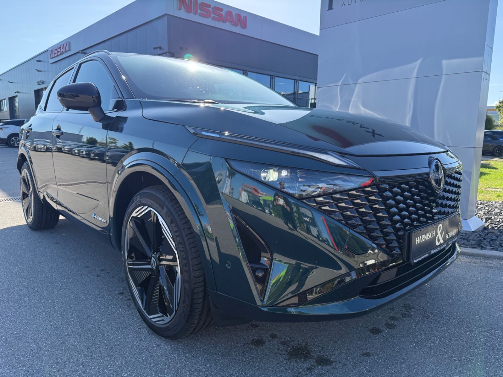 Fahrzeugabbildung Nissan Qashqai N-Design e-Power - Alcantara