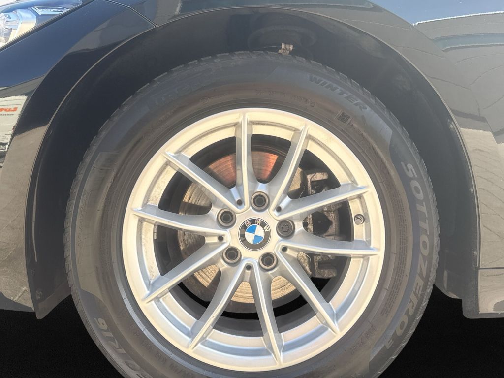 BMW 318d Touring Aut. AHK Navi Komfortzugang PDC foto 8