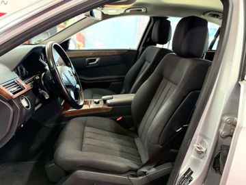 Mercedes E 200 - 8