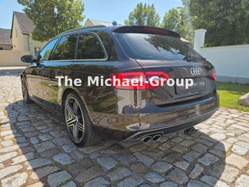 Audi A4 - 4