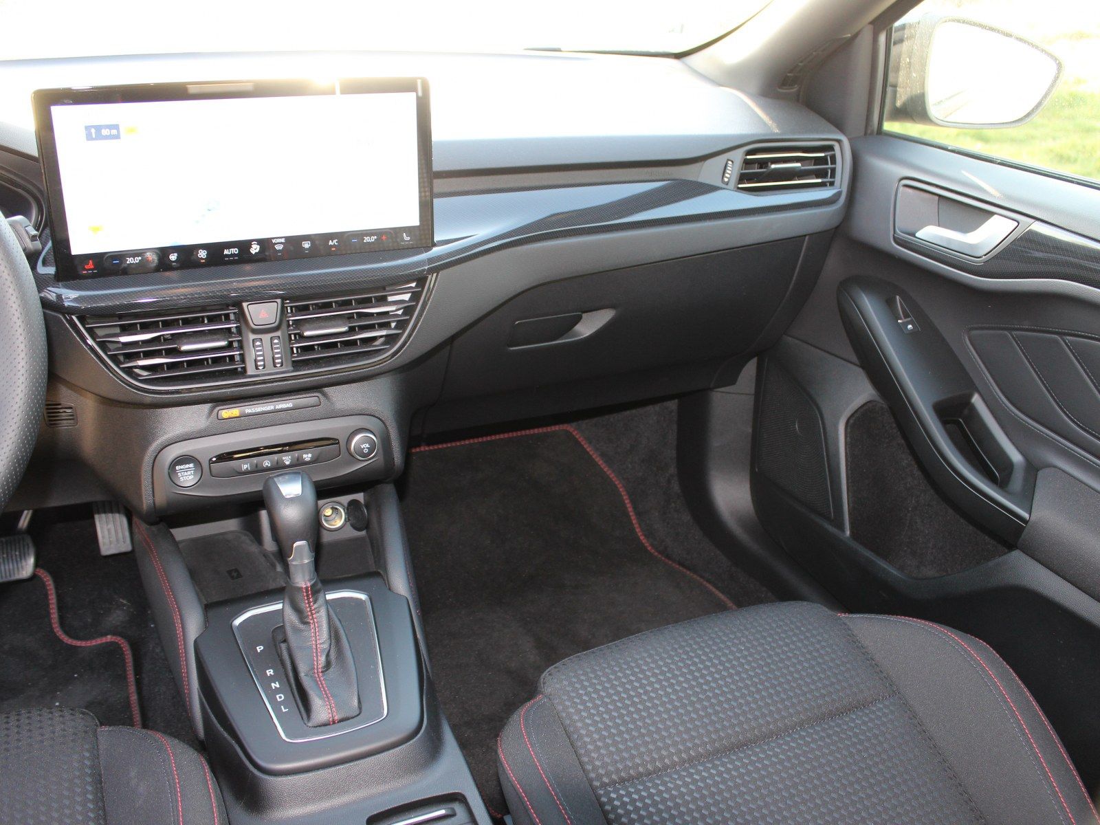 Fahrzeugabbildung Ford Focus ST-Line X 1,0 EcoBoost Start/Stopp