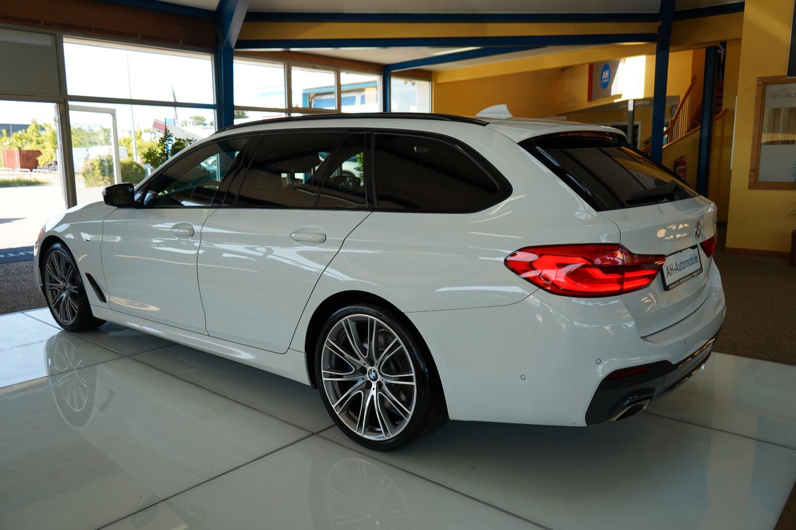 BMW 530 d Touring M Sport XENON / NAVI / LEDER / HUD