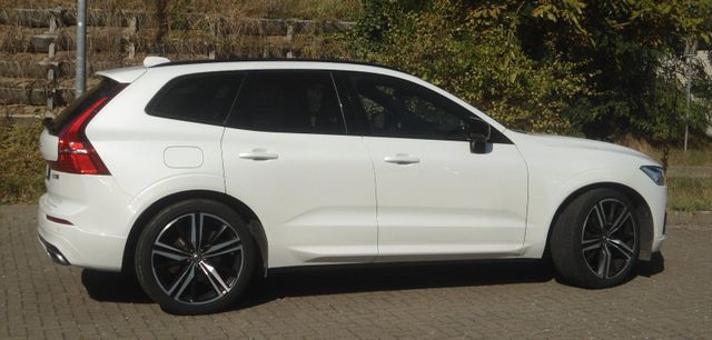 Volvo XC 60 B5 AWD R-Design Mild-Hybrid/Un...