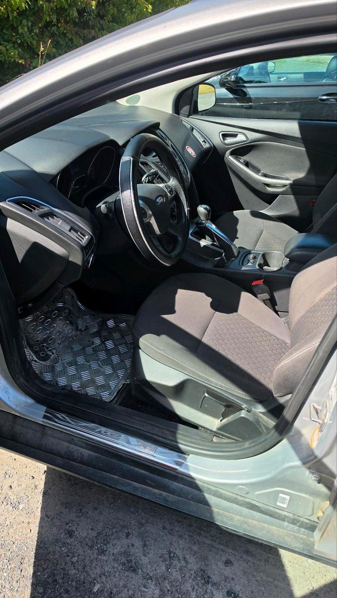 Ford Focus 2013 — engine 116 HP (85kW)