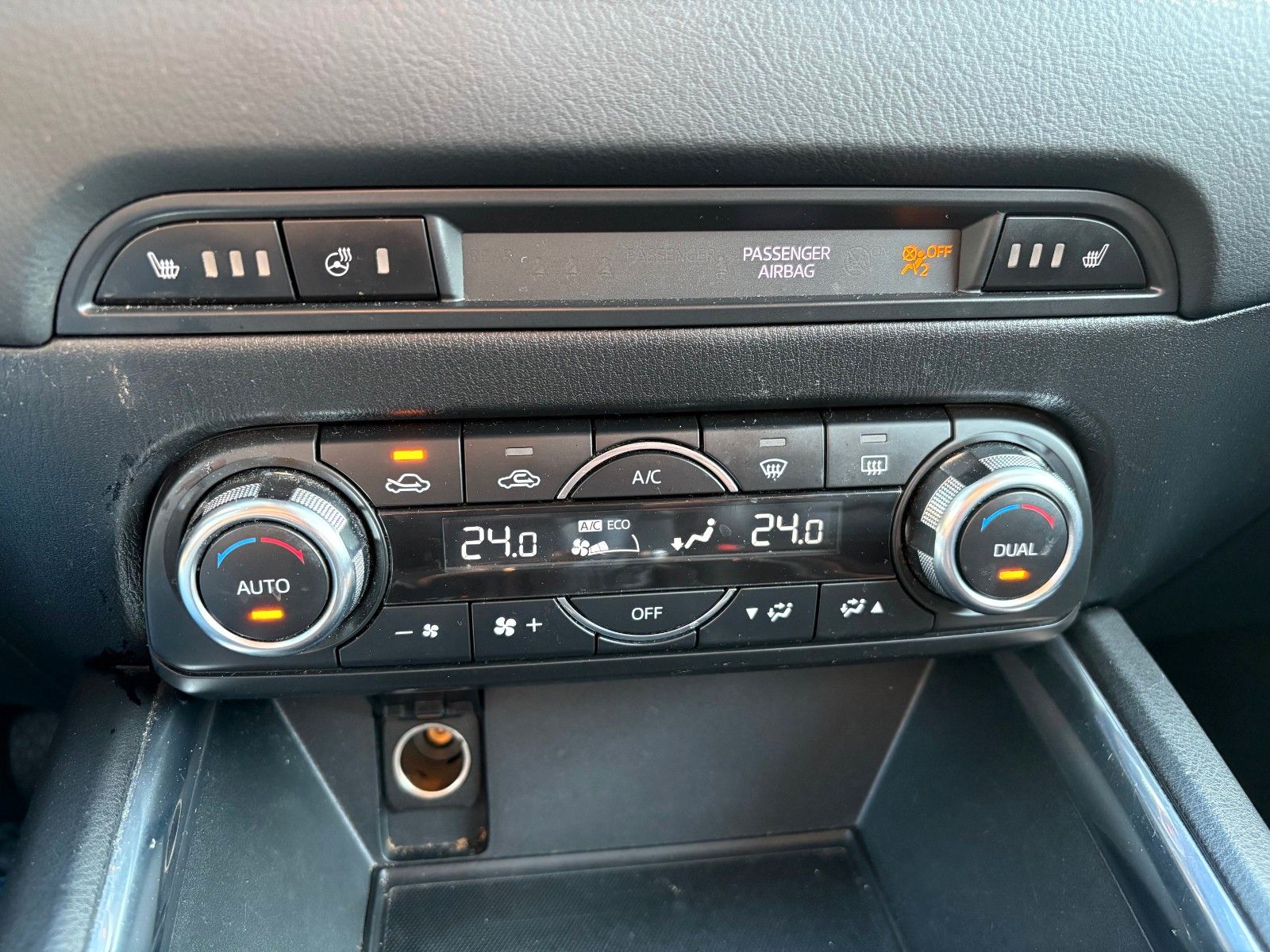 Fahrzeugabbildung Mazda CX-5 SPORTS-LINE AWD 1.HD HUD Leder 360 LED BOSE