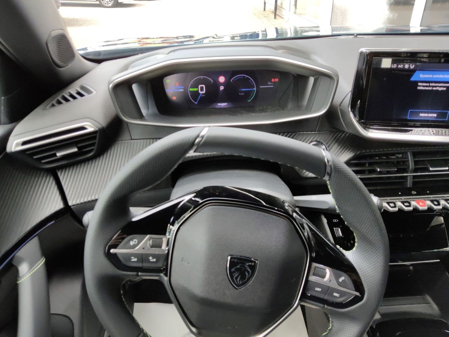 Peugeot 2008 - Bild 12