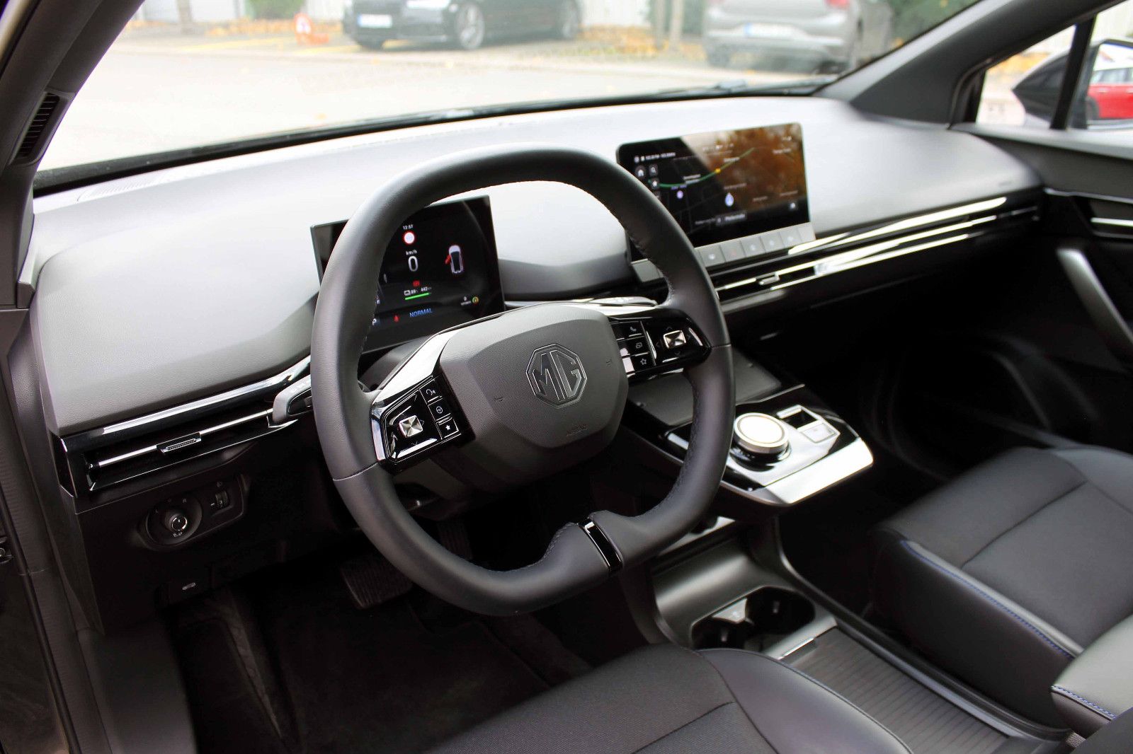 Fahrzeugabbildung MG MG4 Trophy Extended Range 77kWh ACC 360° LED BT