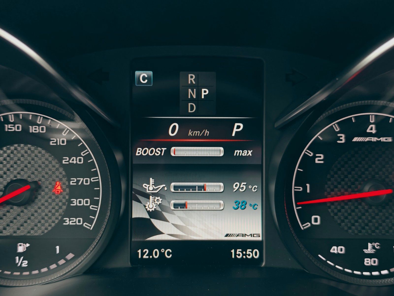 Fahrzeugabbildung Mercedes-Benz GLC 63 AMG 4Matic+, Burmester, Schalensitze, 360