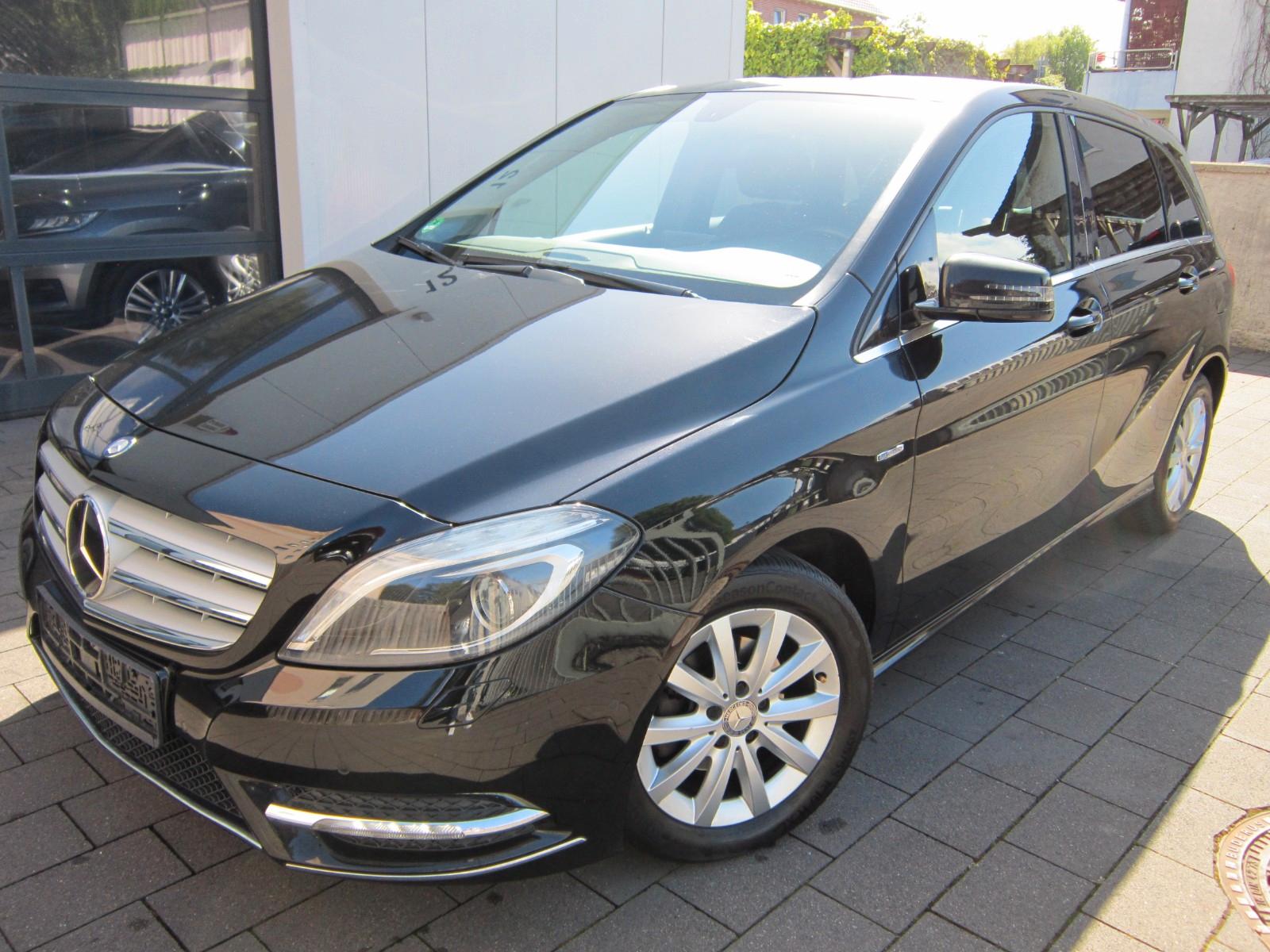 Mercedes-Benz B 180*Navi*Xenon*Automatik*SH*Abstandswarn*73TKM