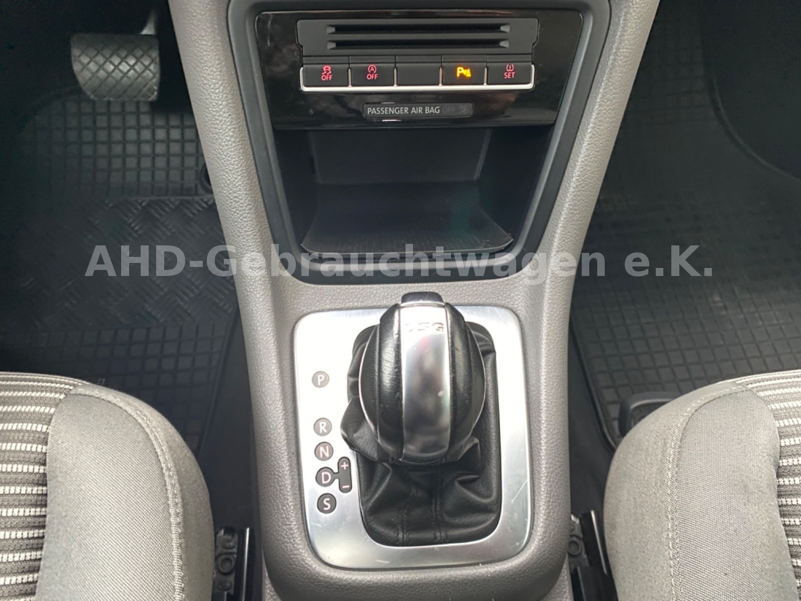 Fahrzeugabbildung SEAT Alhambra Style Viva 1.4 TSI Bi-Xenon Kamera PDC