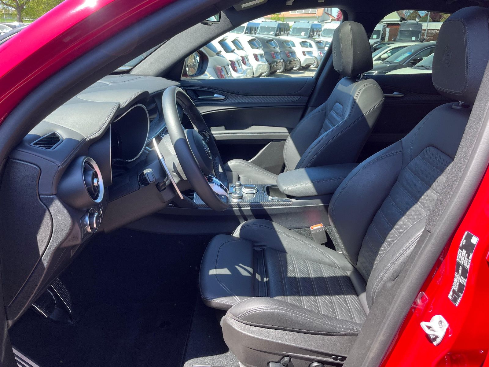 Fahrzeugabbildung Alfa Romeo Stelvio Quadrifoglio Q4