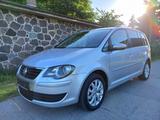 Volkswagen Touran Freestyle- Navi- Tüv neu - Volkswagen Touran Freestyle mit Diesel-Antrieb
