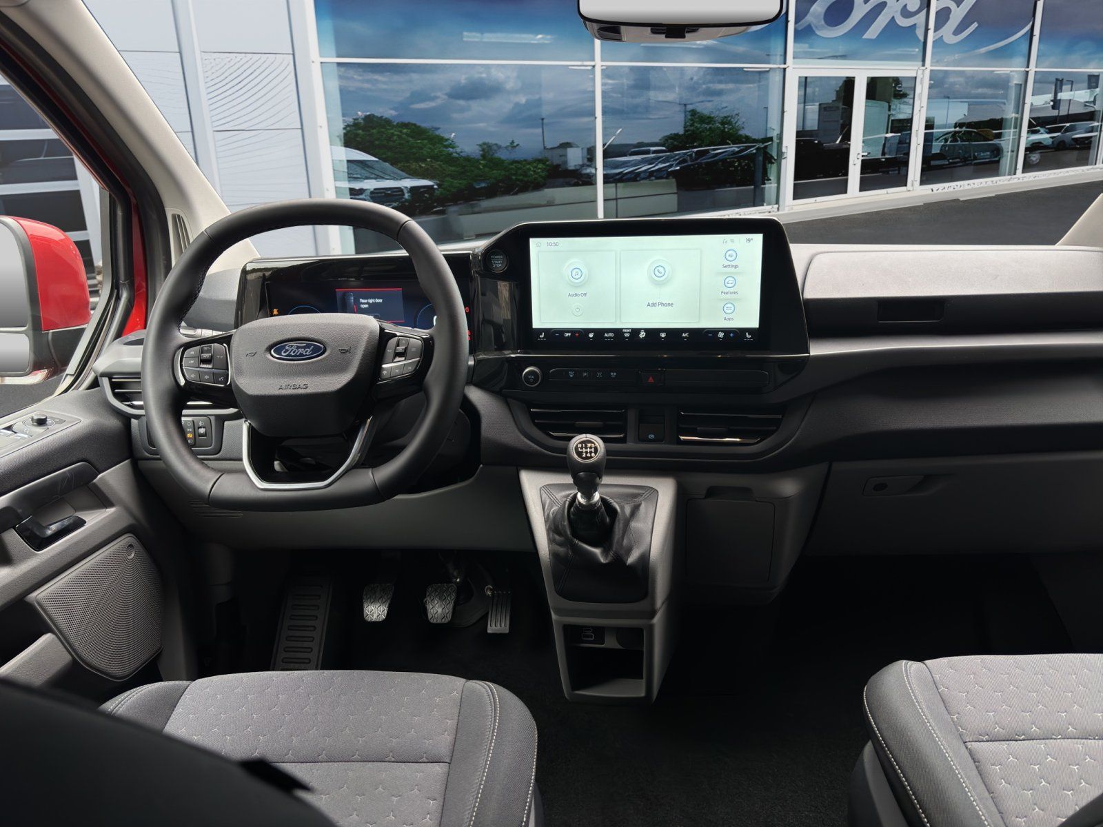 Fahrzeugabbildung Ford Tourneo Custom 2.0 Ecoblue 320 L1 Tourneo Titani