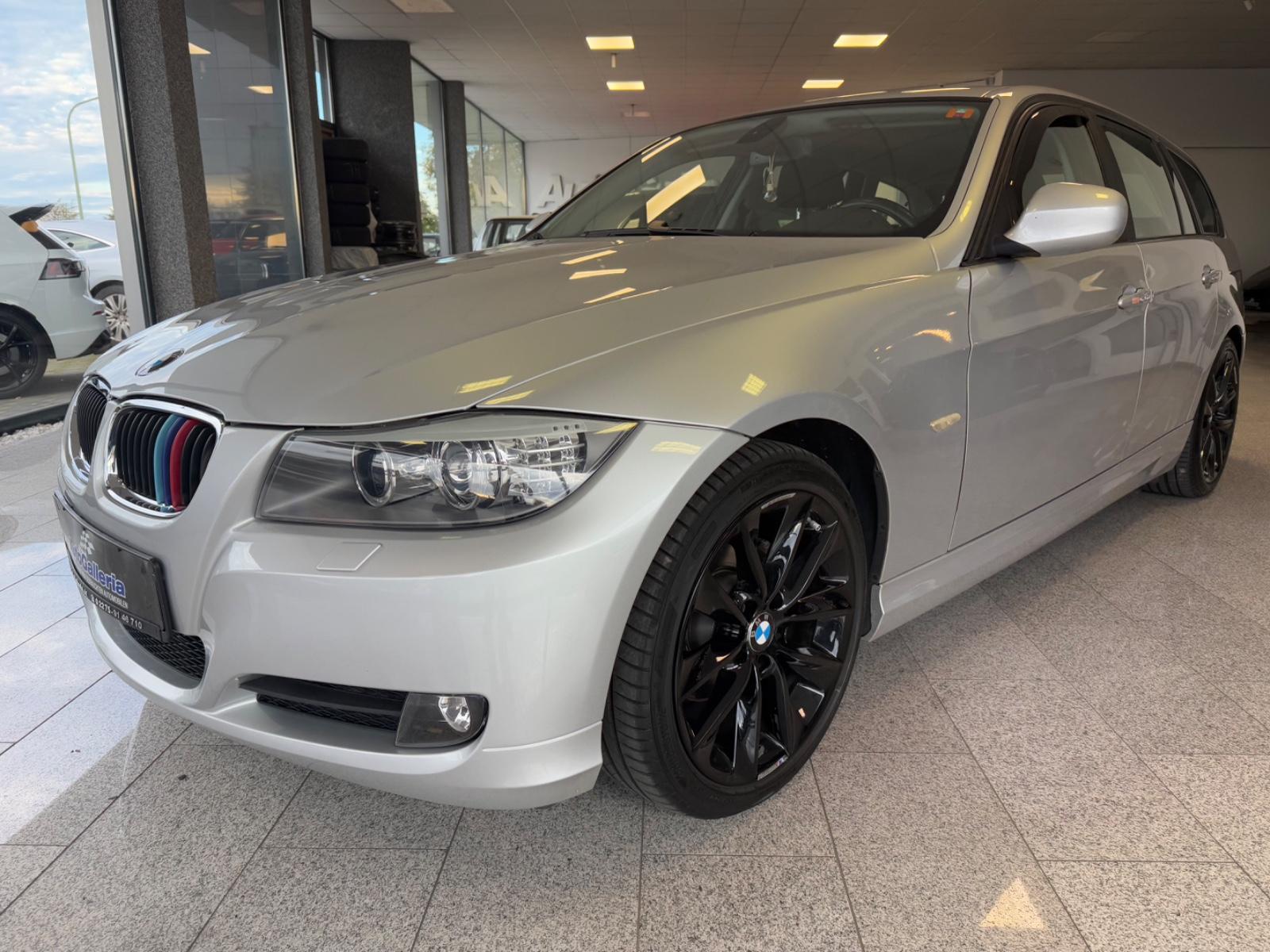 BMW 318 2009 — photo 5