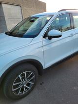 Volkswagen VW Tiguan 2.0 TSI DSG 4Motion  TÜV/Service neu - VW Tiguan Gebrauchtwagen in Bonn