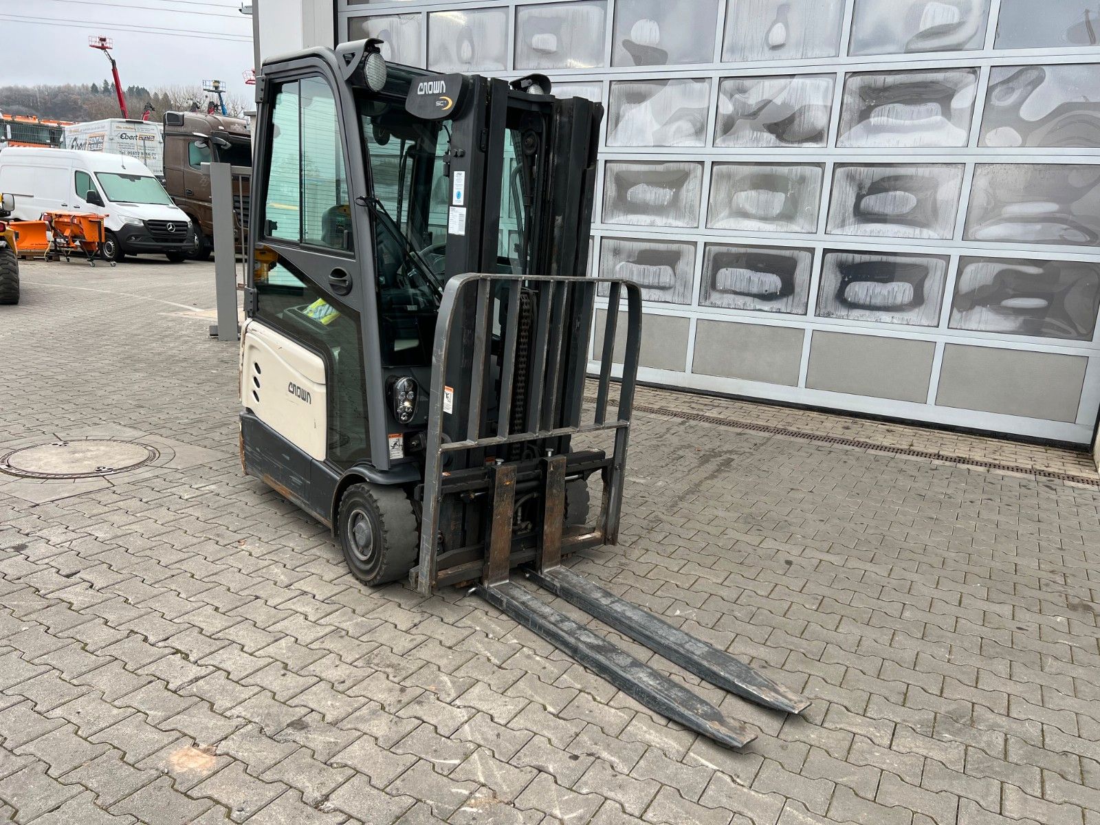 Fahrzeugabbildung Crown SCT6020-1.3 /Triplex: 4.30m / SS / 2.090h!