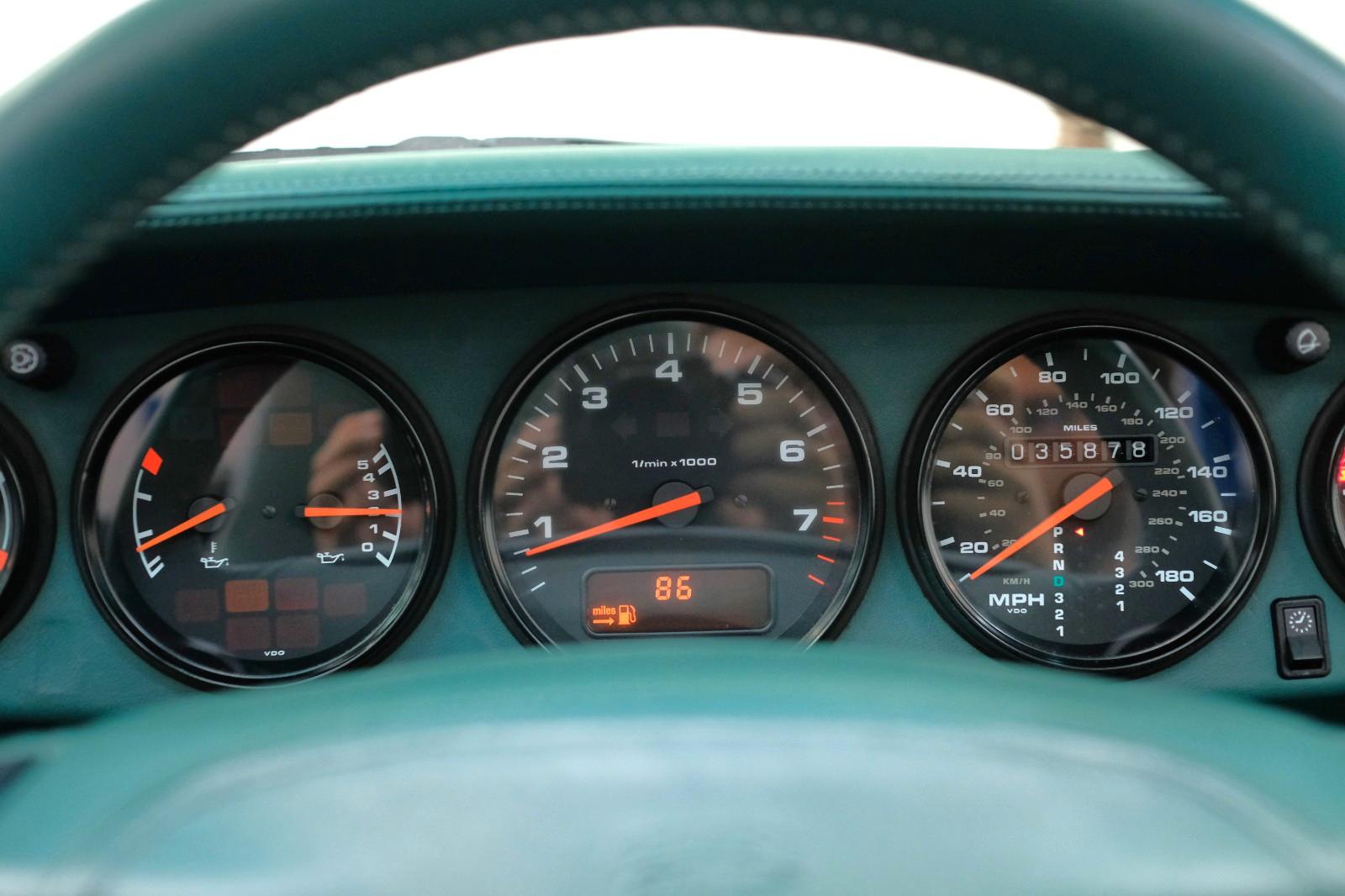 Porsche 993 Carrera/SONDERLACK/HISTORIE/18ZOLL