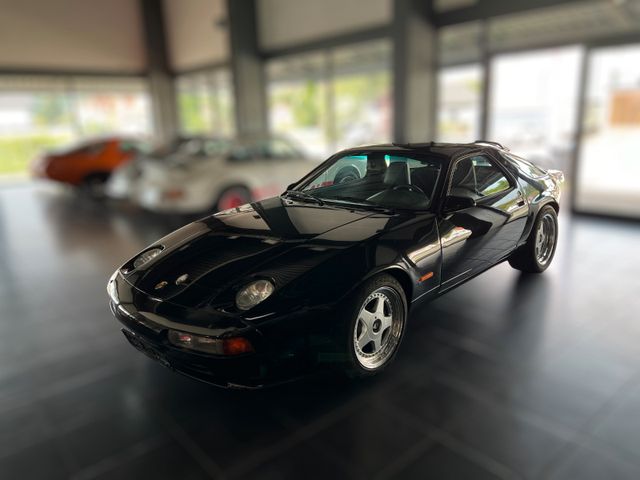 Porsche 928 S