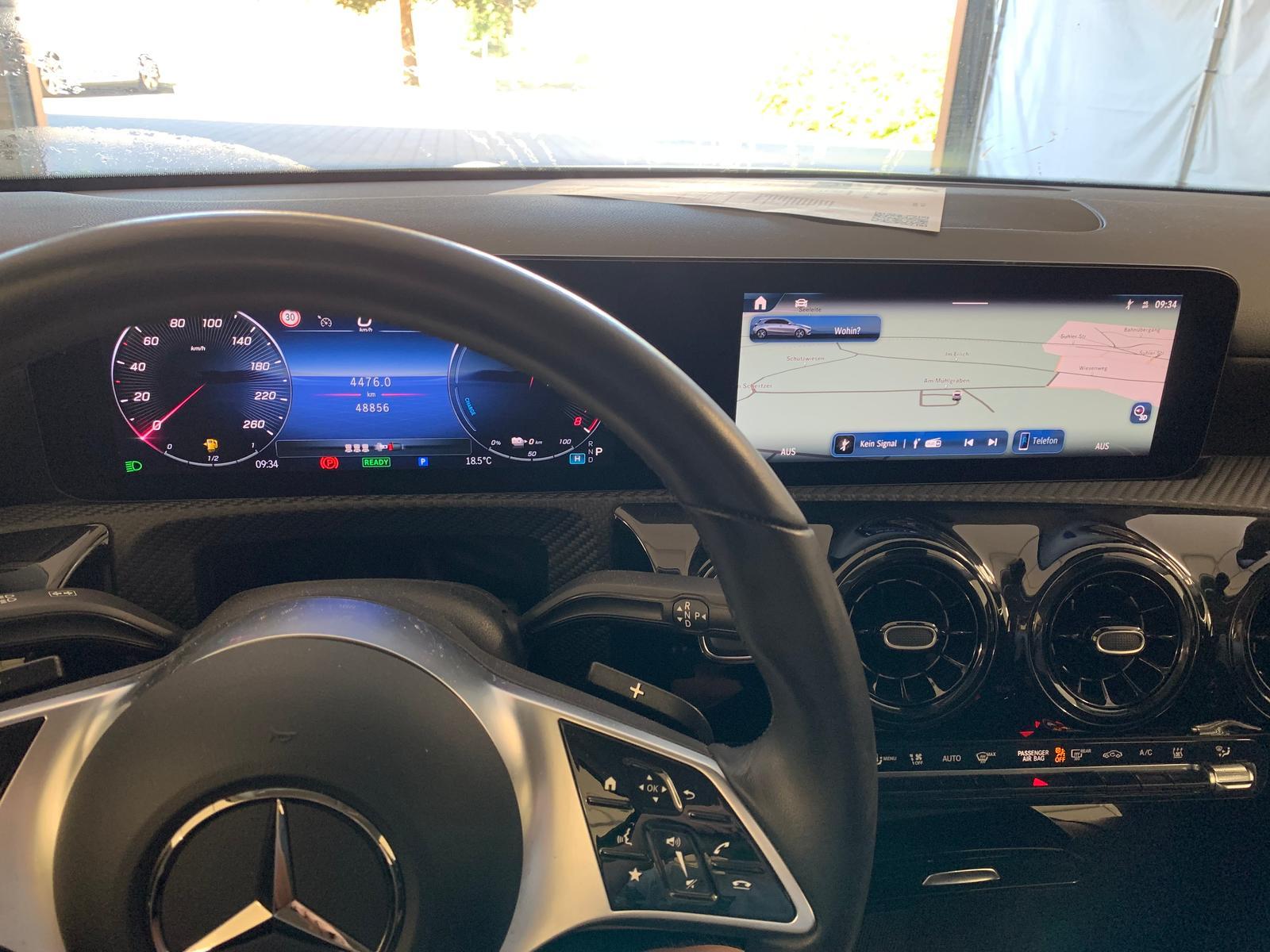 Mercedes-Benz A 250 e Facelift Widescreen Distr+ Kam AHK Leder