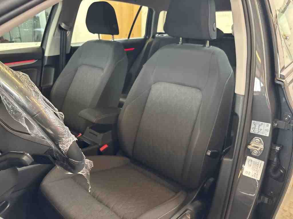 Volkswagen Golf - Bild 4