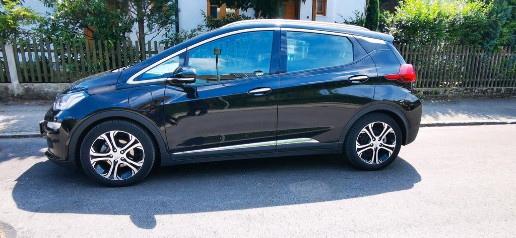 Image of Opel Ampera-e