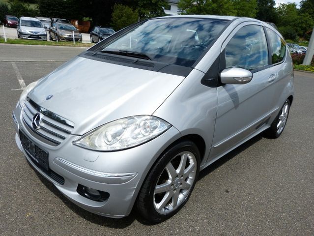 Mercedes-Benz A 200 Avantgarde[KLIMAAUTOM./SHZ/XENON]