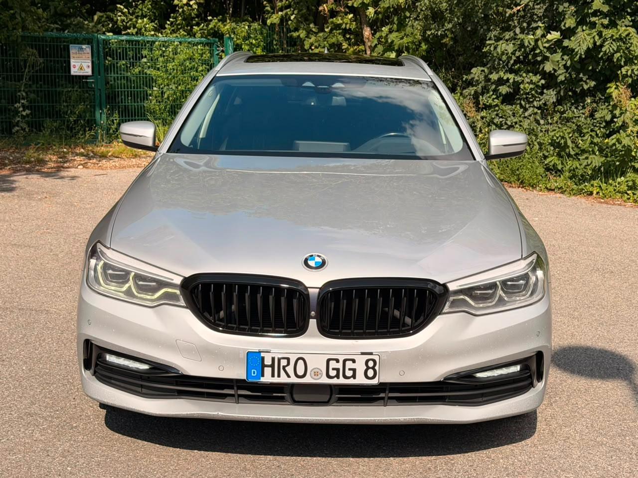 BMW 530 5 Touring 530 d Luxury Line/Pano/Tüv 08.2027