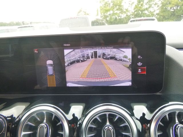 Fahrzeugabbildung Mercedes-Benz EQA 250 Progressive >66,5 kWh/MBUX Navi/KAM/LED<