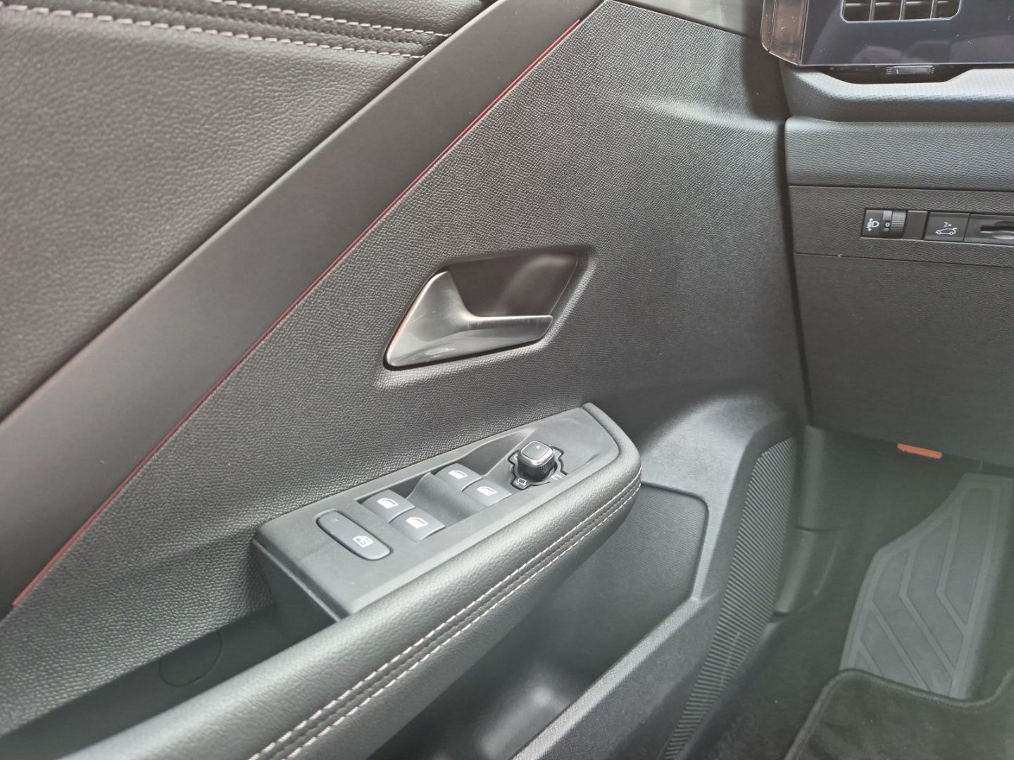 Opel Astra - Bild 13