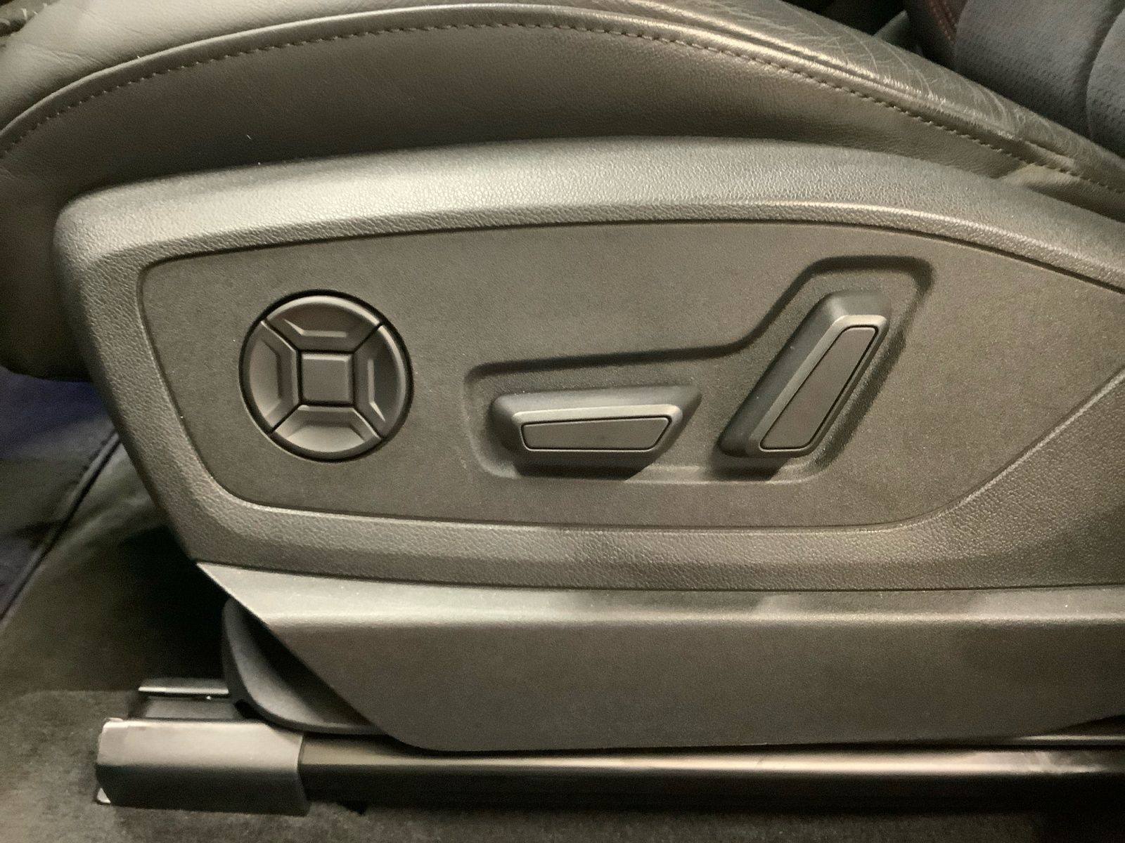 Q8 Sportback e-tron 55 quattro,Headup,Pano,Matri