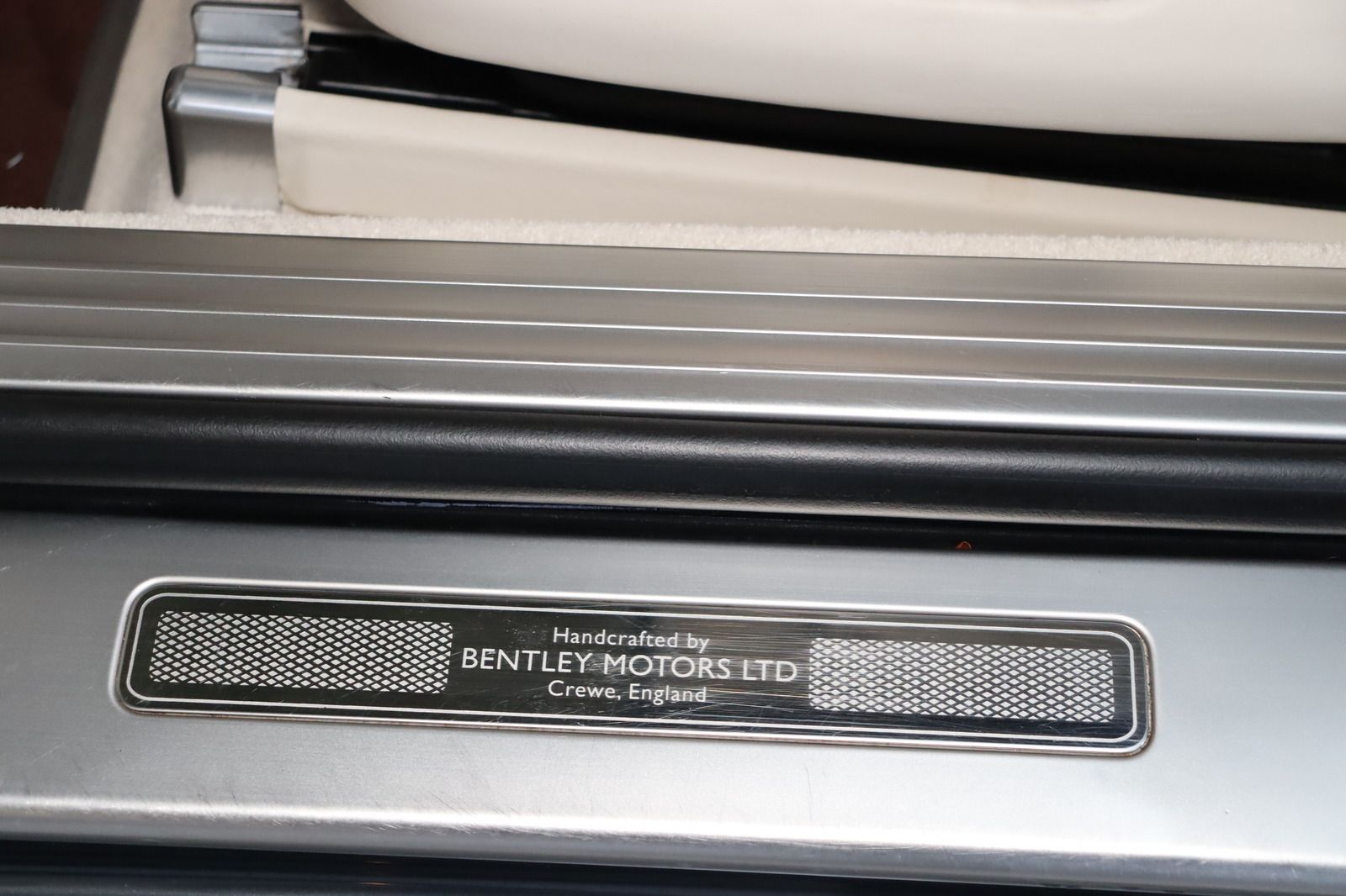 Fahrzeugabbildung Bentley Continental GT 6.0 4WD Navi * Xenon