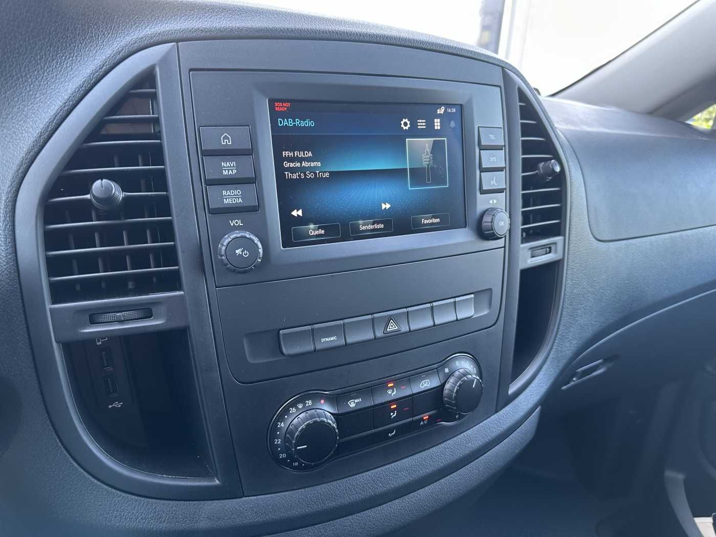 Fahrzeugabbildung Mercedes-Benz eVito 112 Klima Kamera Audio 30 Sitzheiz Tempom.