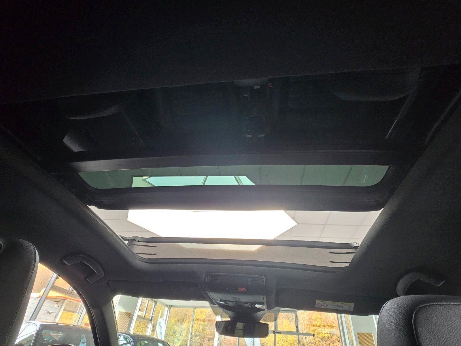 Fahrzeugabbildung Volkswagen T-Roc R 4Motion