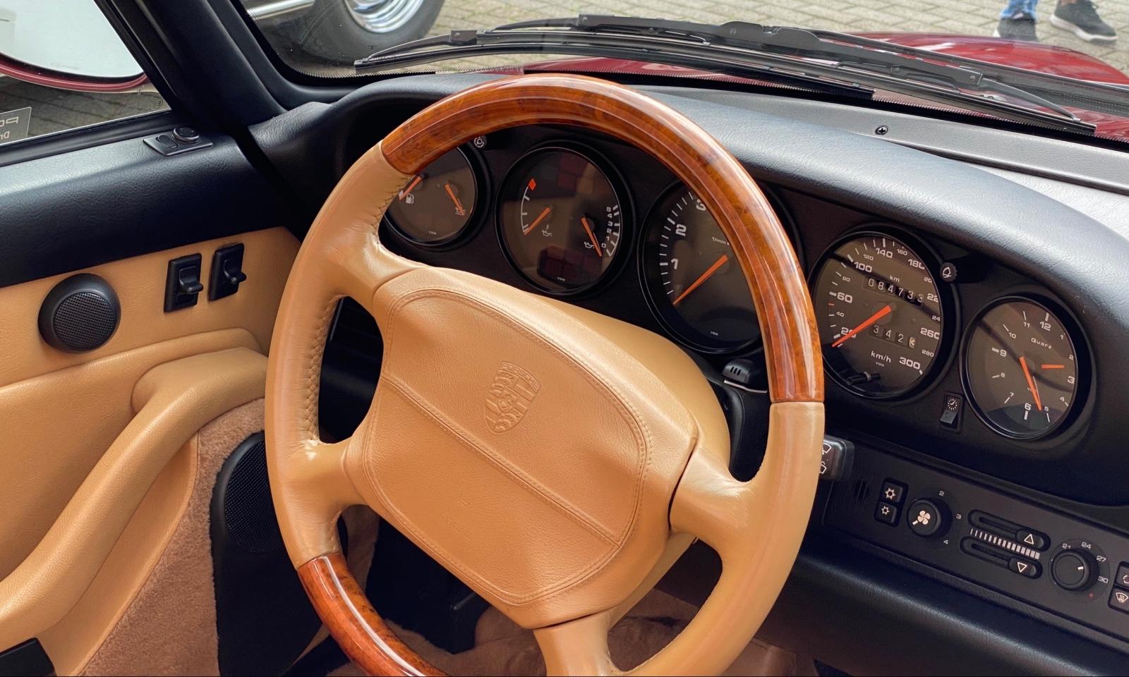 Porsche 993