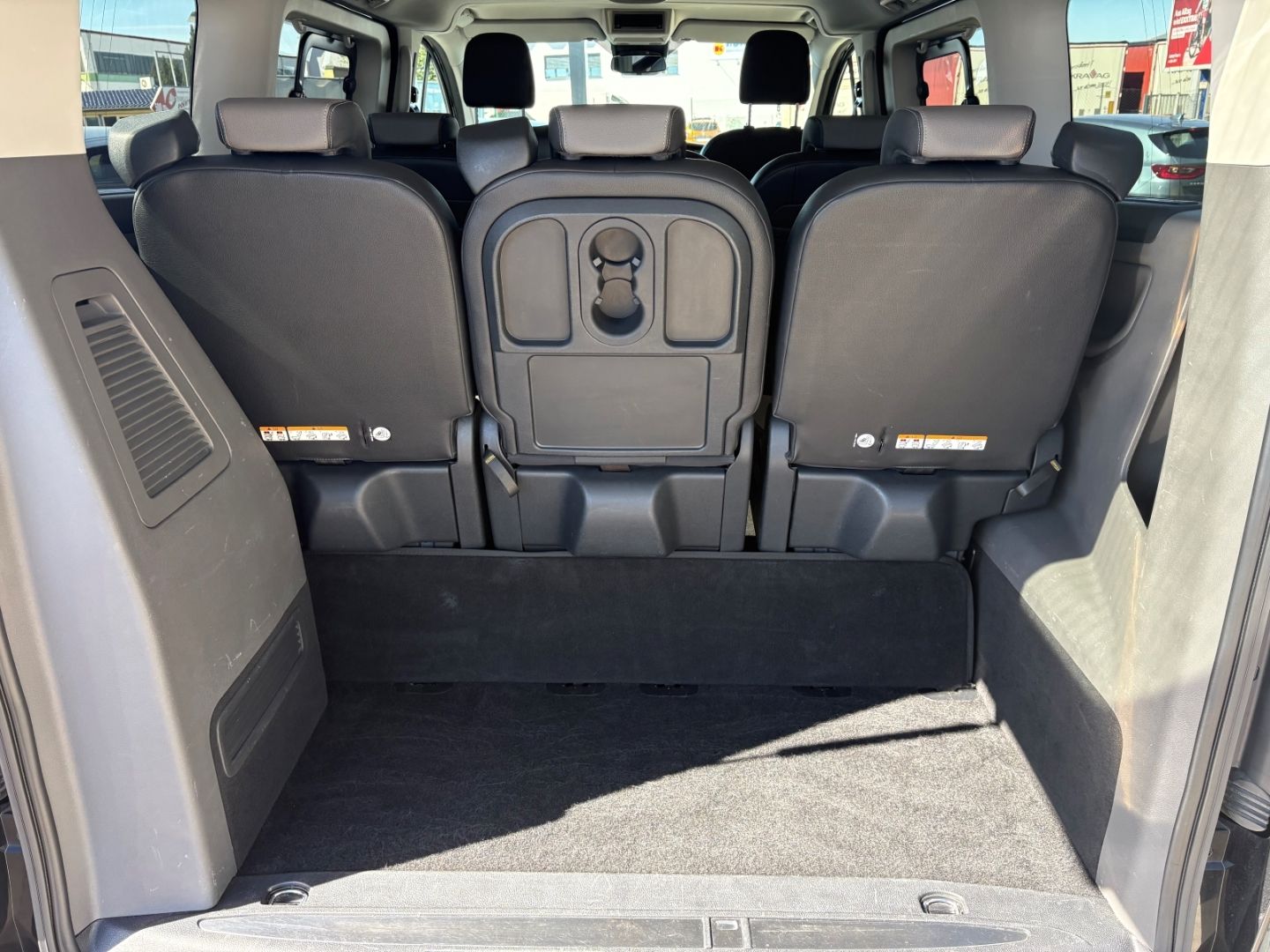 Fahrzeugabbildung Ford Tourneo Custom Kombi 320 L1 Titanium X AHK Behei