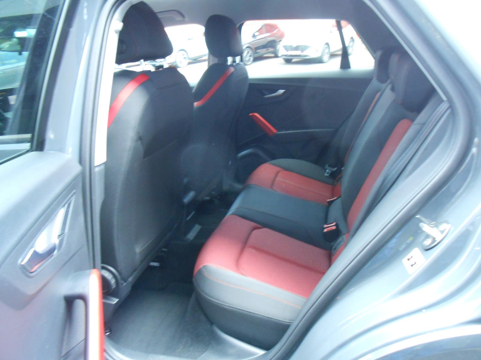 Audi Q2 30 TFSI sport, миниатюра 13