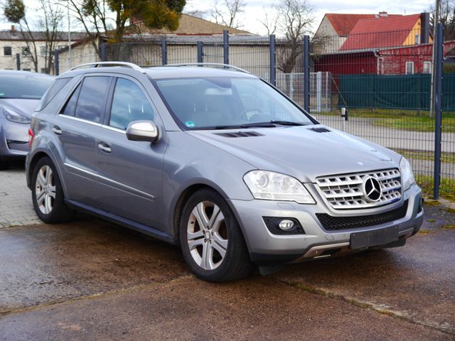 Mercedes-Benz ML 350 AHK Leder Schiebedach 4Matic