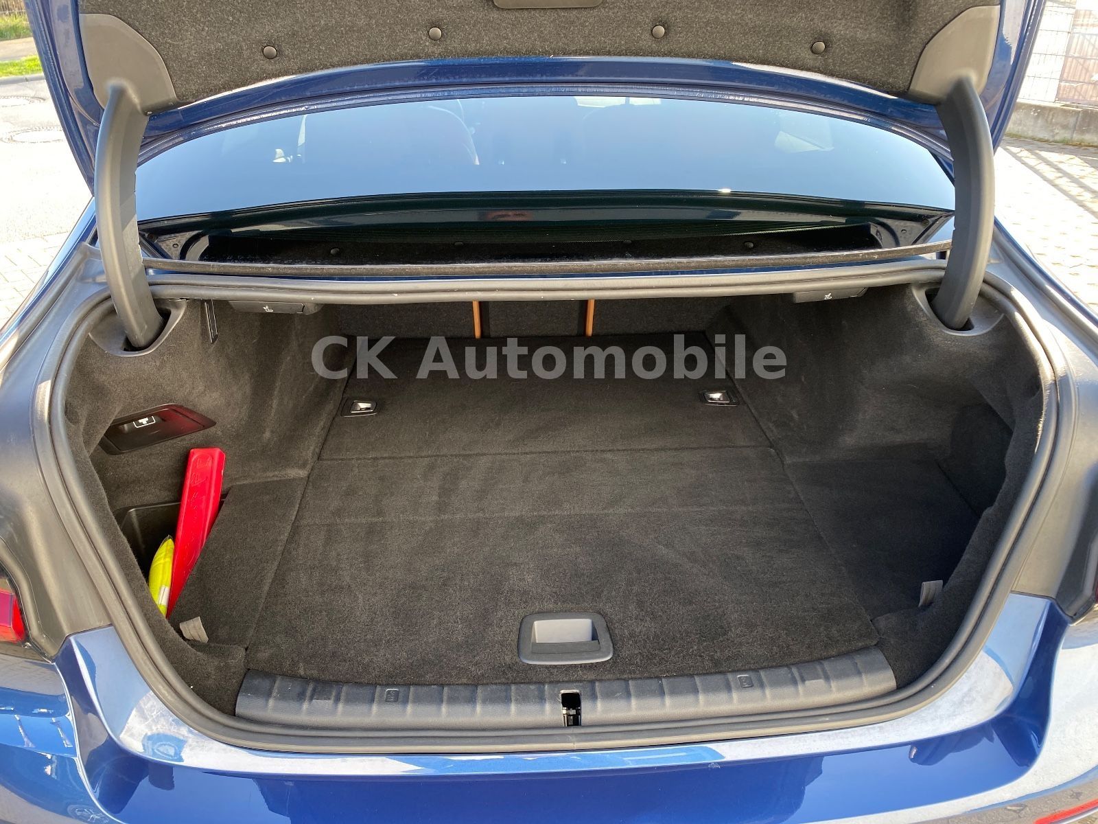Fahrzeugabbildung BMW 545e Lim.xDrive Luxury Line/Laser/Navi/360°K/AHK
