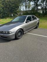 BMW 525i A Exclusive/NAVI~XENON~TOP ZUSTAND - BMW 525 in Hamburg