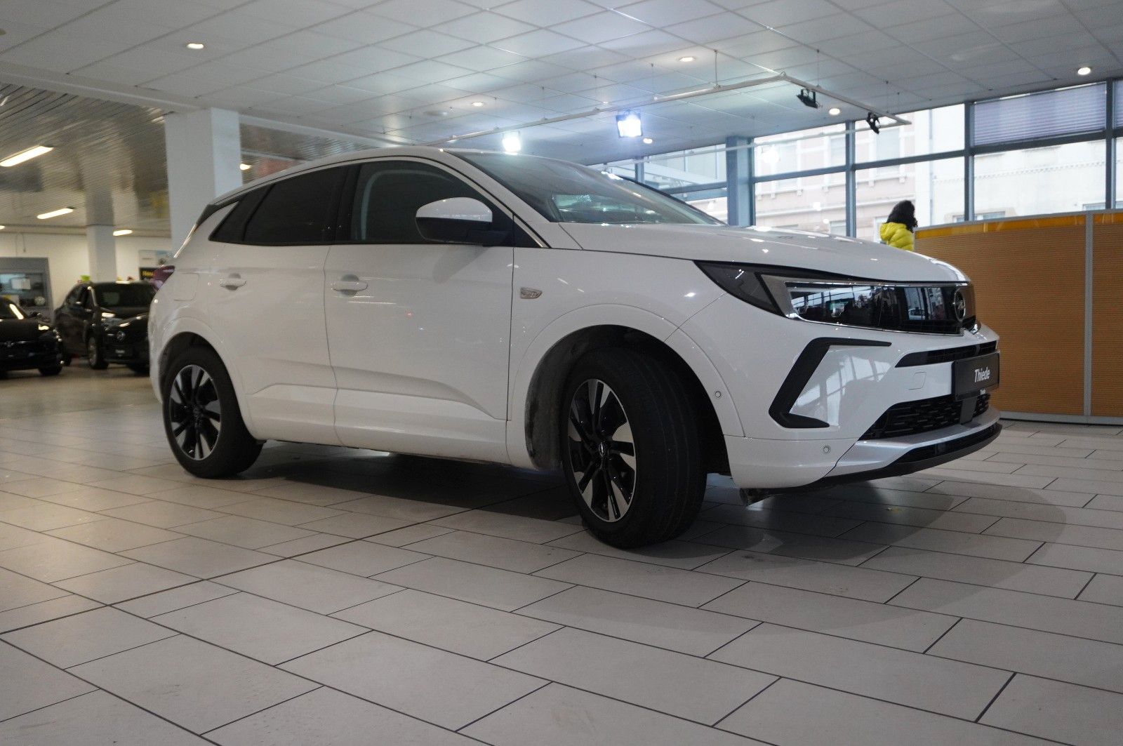 Fahrzeugabbildung Opel Grandland (X) 1.5D ELEGANCE NAVI/LED/KAMERA/AHK