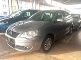 Volkswagen Polo IV Tour/1. Hd./67TKM/Klima/PDC/SHZ/ - gebrauchte VW Polo aus dem Jahr 2007