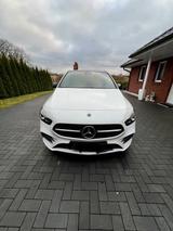 Mercedes-Benz B 200 DCT -7G-DCT,AMGLine,Pano, - Mercedes-Benz B 200 von privat