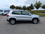 Volkswagen Tiguan 1.Hand AHK Tempomat Navi Garantie Euro 5 - Volkswagen Tiguan: Eu