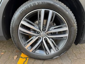 Bild 10 VW Tiguan 2.0 TDI Sound 4M DSG AHK Standhz Navi