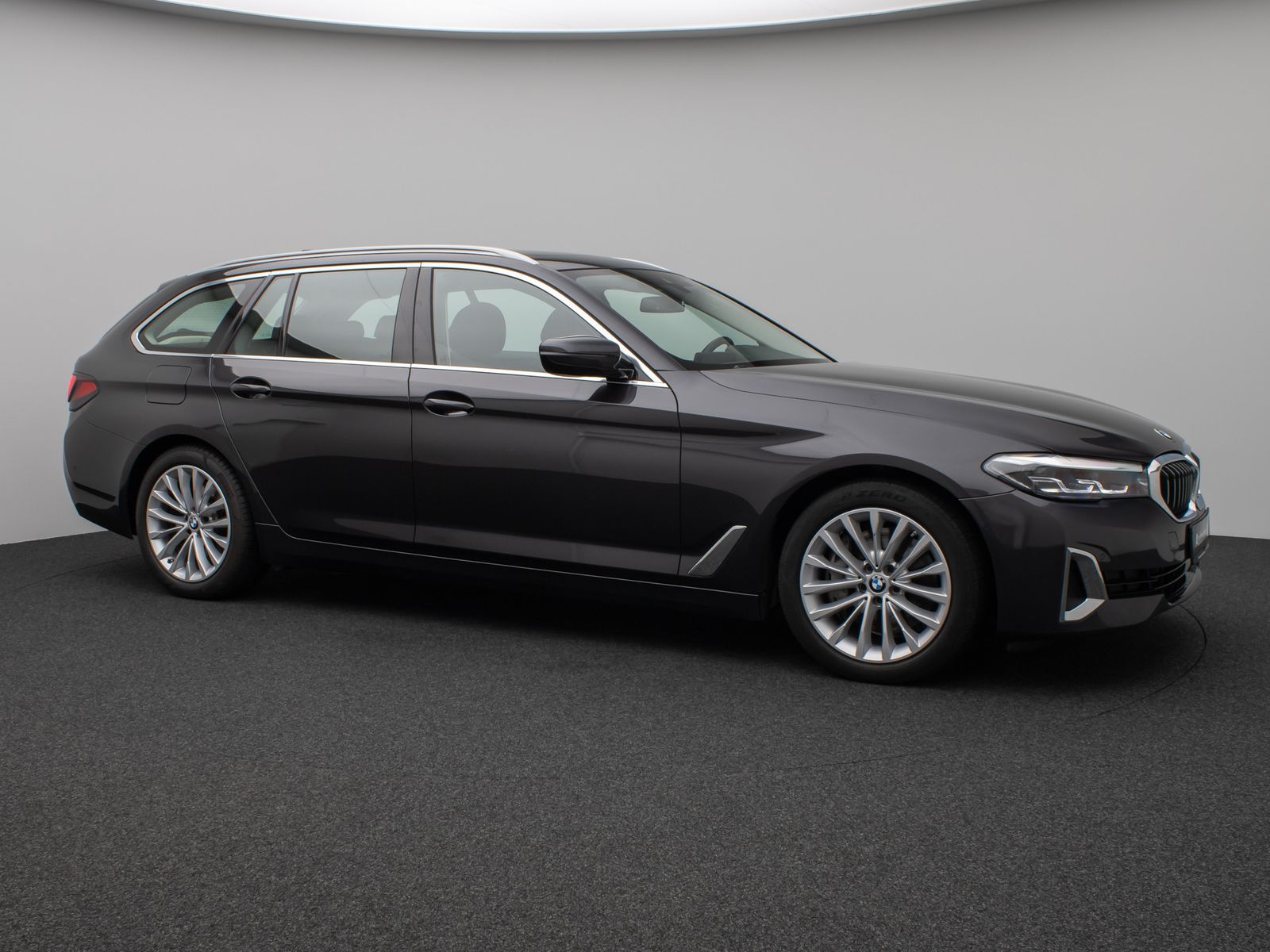 Fahrzeugabbildung BMW 530d Luxury Line Panorama Kamera DAB HiFi Alarm