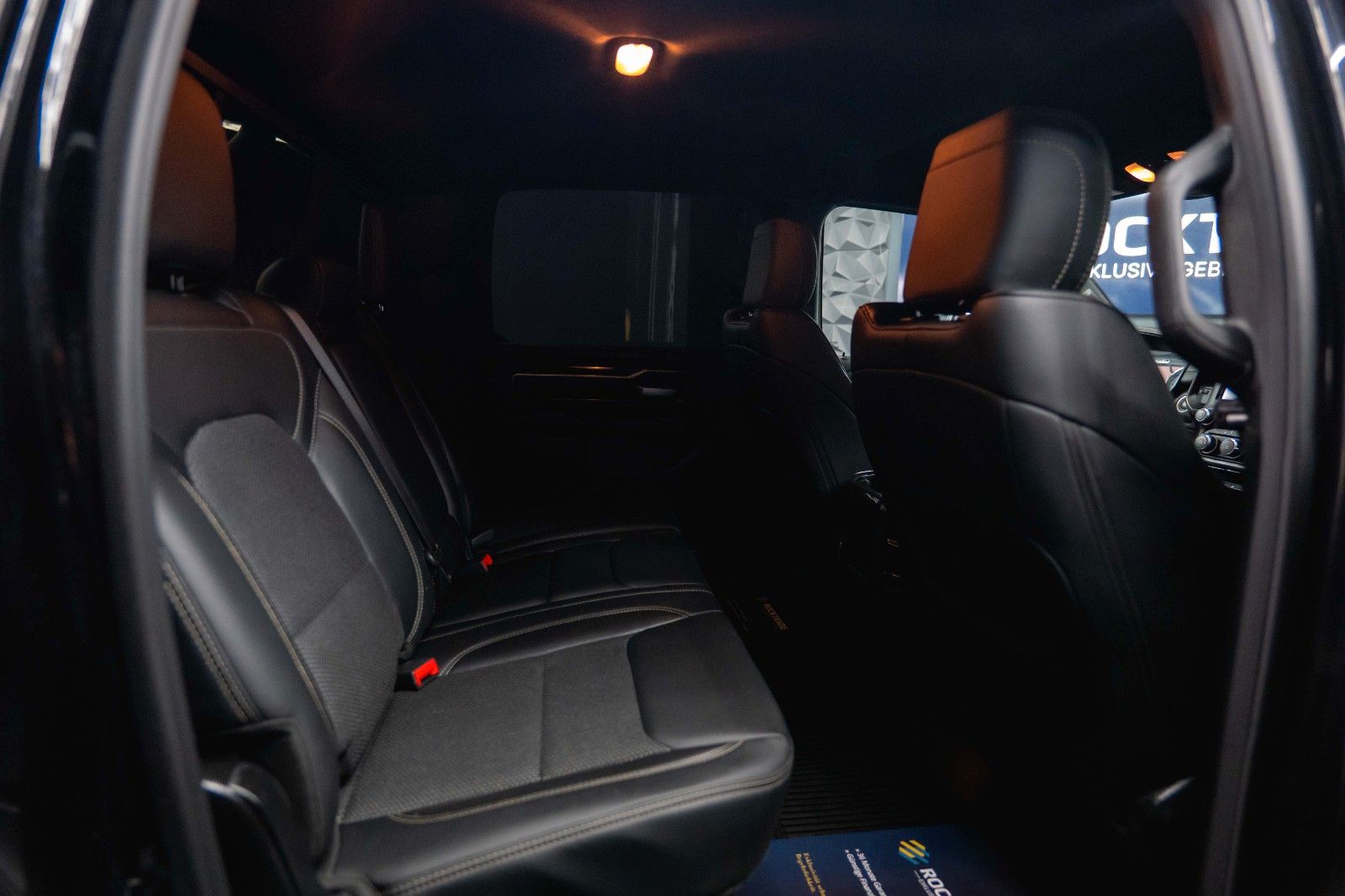 Fahrzeugabbildung Dodge RAM 5.7 V8 HEMI 4x4 REBEL OFFROAD Night AxleLock