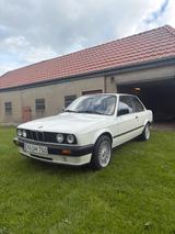 BMW E30 316i - BMW 316: E30 316i