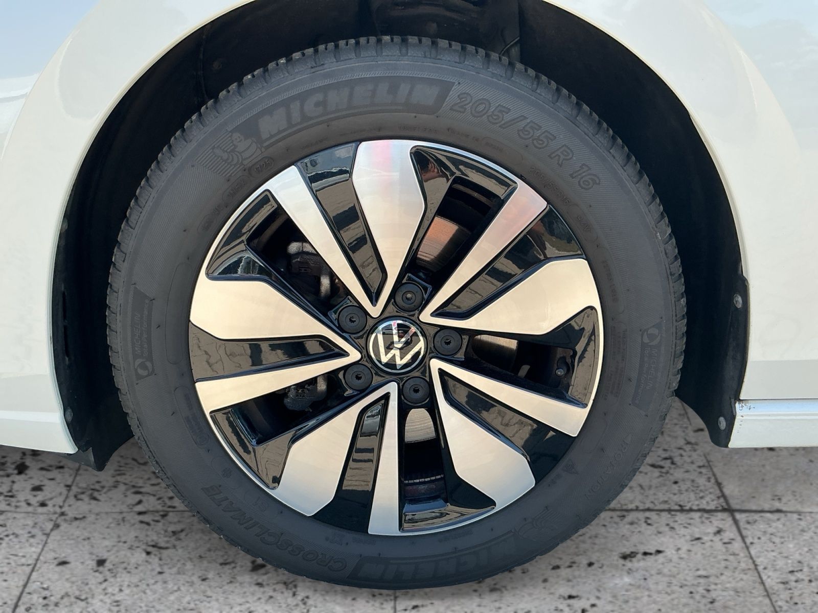 Volkswagen Golf - Bild 8