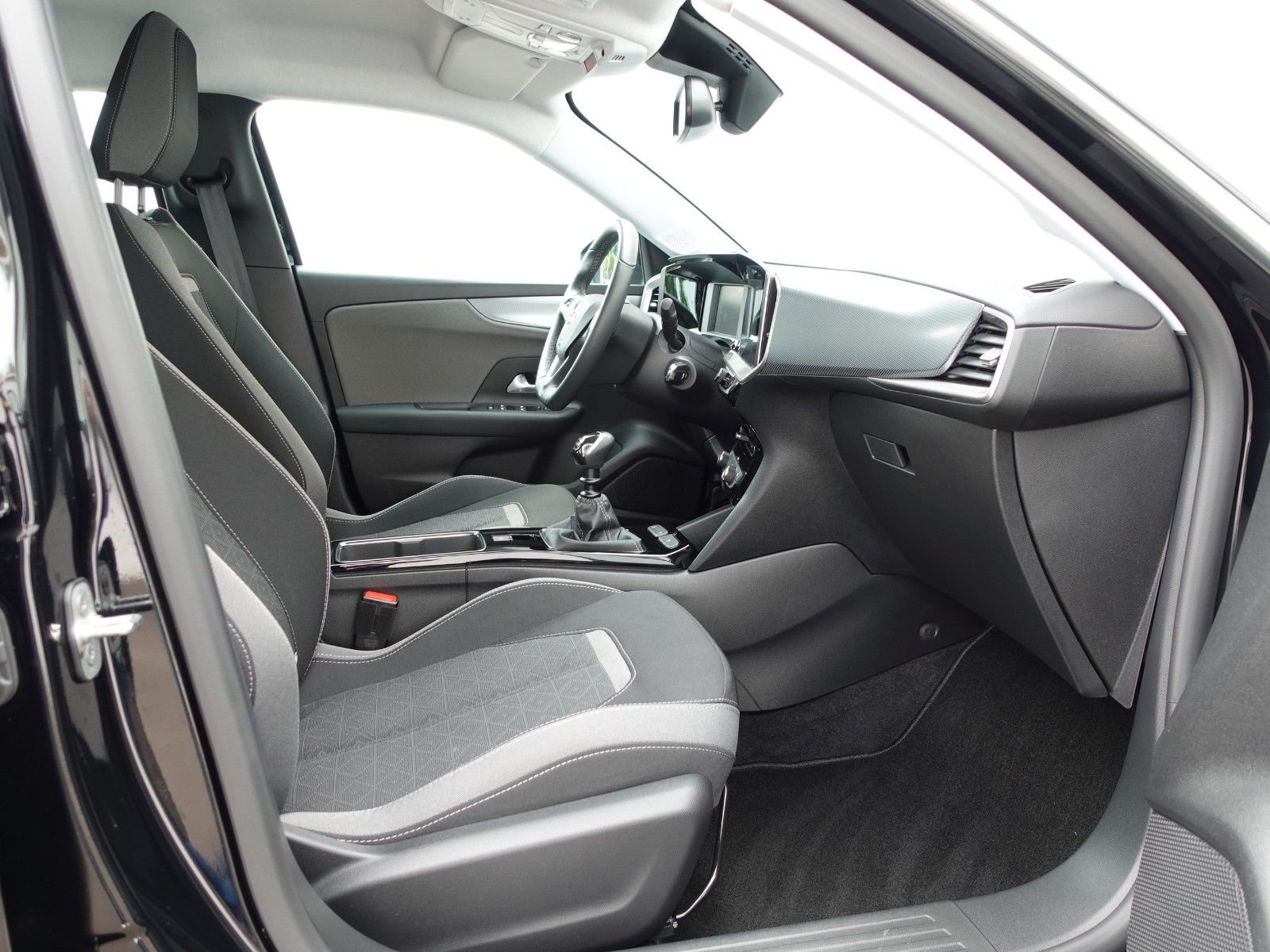 Fahrzeugabbildung Opel Mokka Edition 1.2T,Sitzhzg,Kamera,LED,Allwetter